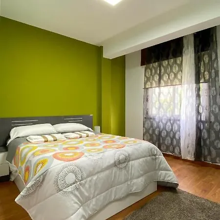 Piso Turistico Tomas Paredes Samil