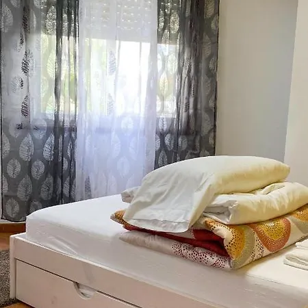 Piso Turistico Tomas Paredes Samil Διαμέρισμα