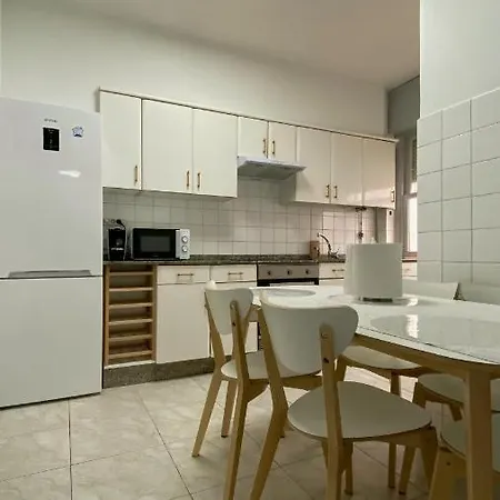 Piso Turistico Tomas Paredes Samil Βίγκο